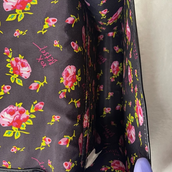 Betsy Johnson shoulder bag, NWT - Picture 7 of 12